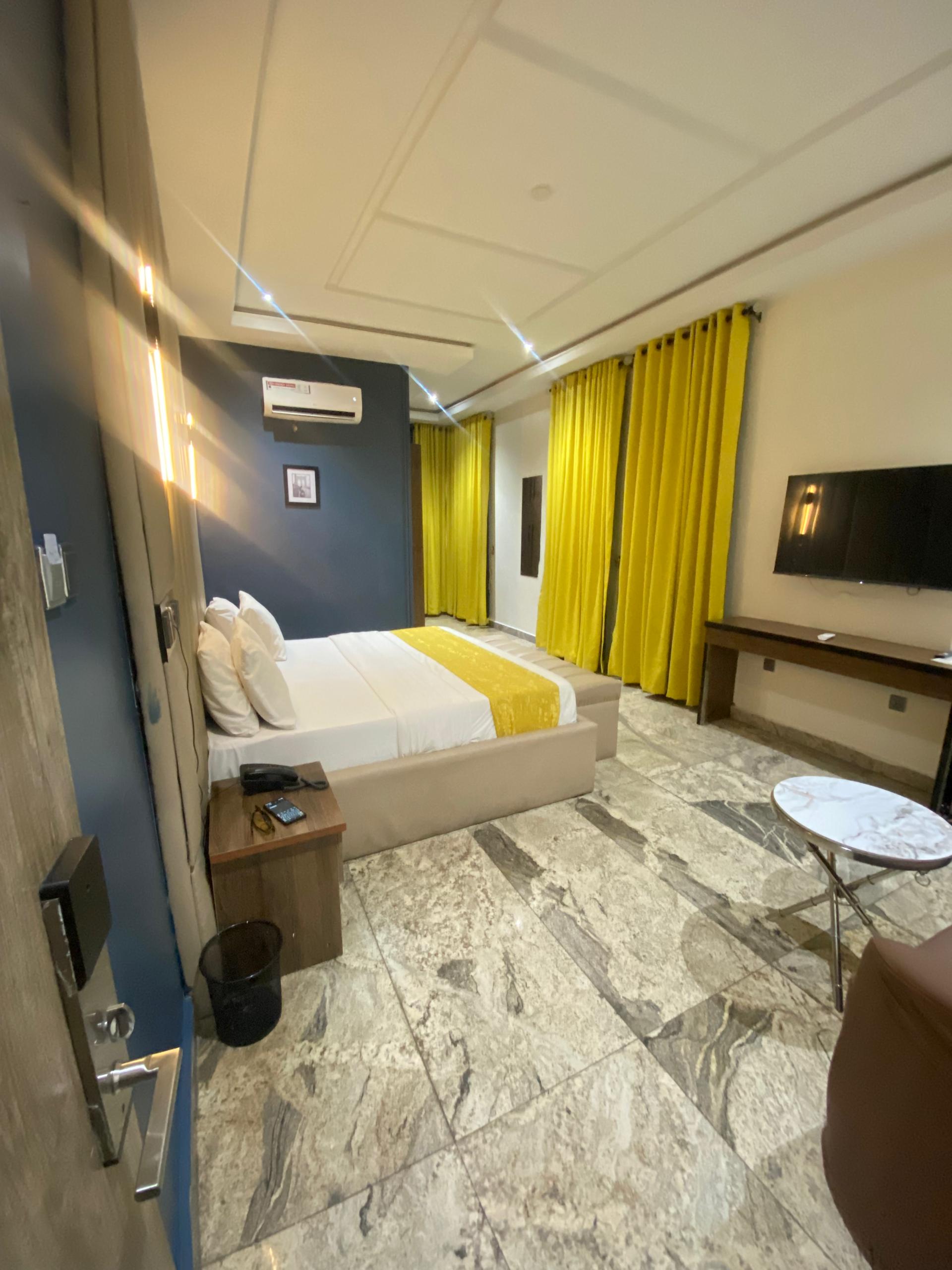 Presidential Room 202